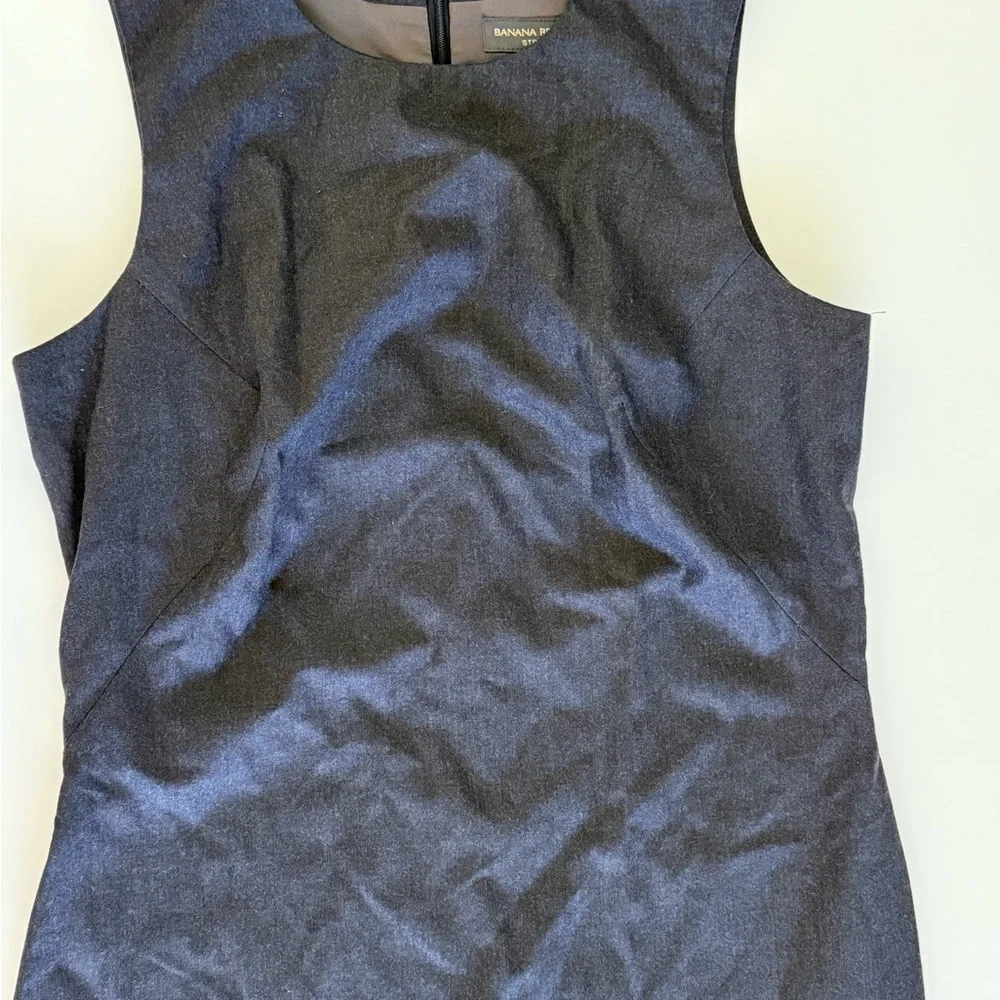 BANANA REPUBLIC Gray 95% Wool stretch Dress Size 4 Made in Italy - Picture 3 of 8